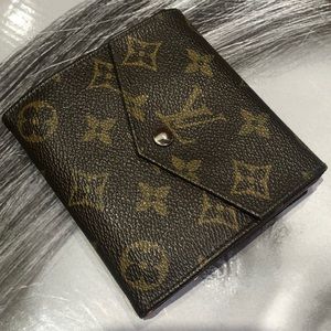 Louis Vuitton canvas wallet AN0920